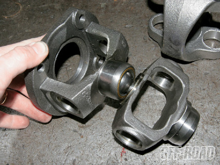 0903or_05_z+cornay_drive_shafts+spicer_cv.jpg 0903or_05_z+cornay_drive_shafts+spicer_cv.jpg
