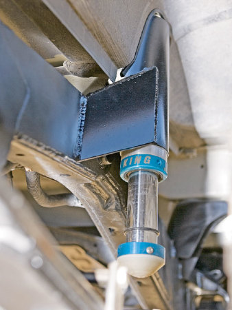 0704or_11_z+2004_nissan_titan_prerunner+air_bump_mount.jpg 0704or_11_z+2004_nissan_titan_prerunner+air_bump_mount.jpg