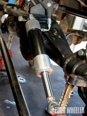 129_0911_11_z+2004_nissan_titan+bomb_rams.jpg 129_0911_11_z+2004_nissan_titan+bomb_rams.jpg