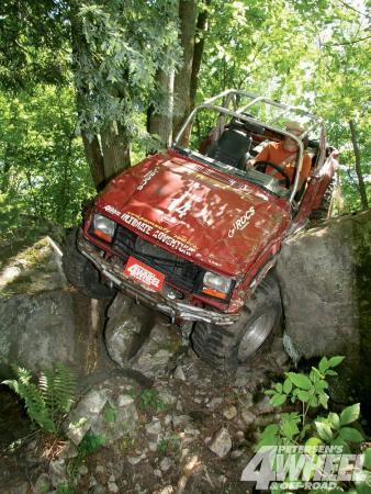 238904131101137o1311011ultimateadventure2010timhardysuzukisamuraifront.jpg