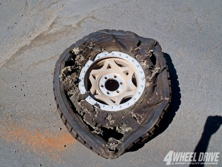 1101_4wd_30+wheel_and_tire_informational_guide+walker_evans_beadlock_wheel.jpg