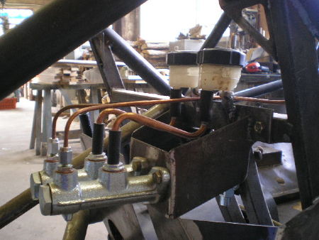 comp_m19.jpg comp_m19.jpg
