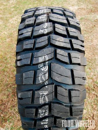 129_0908_19_z+4x4_truck_tire_tech+pro_comp_xterrain.jpg